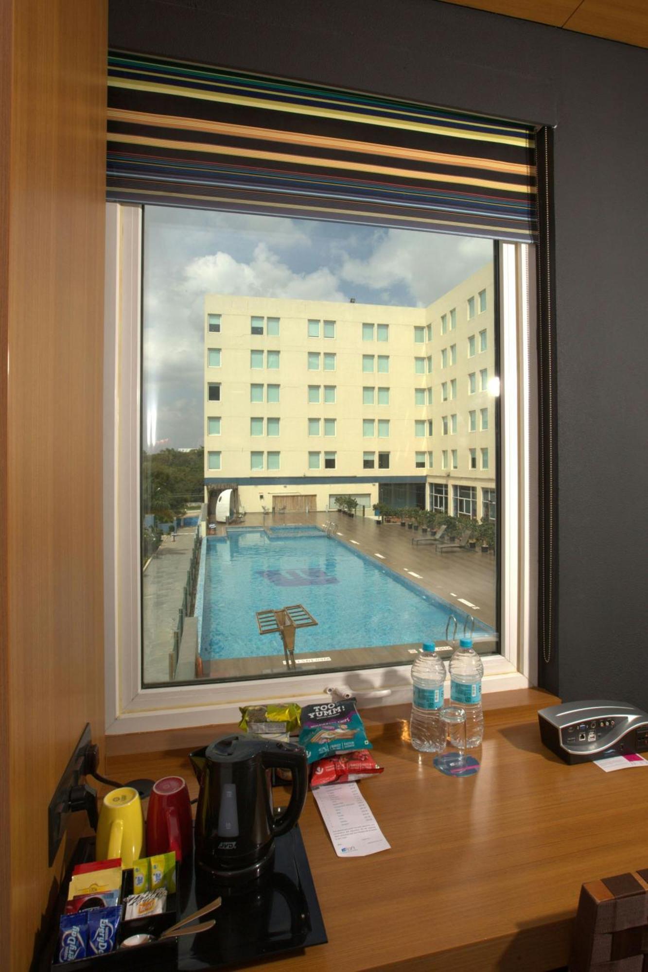 Aloft Bengaluru Whitefield Hotel Екстериор снимка