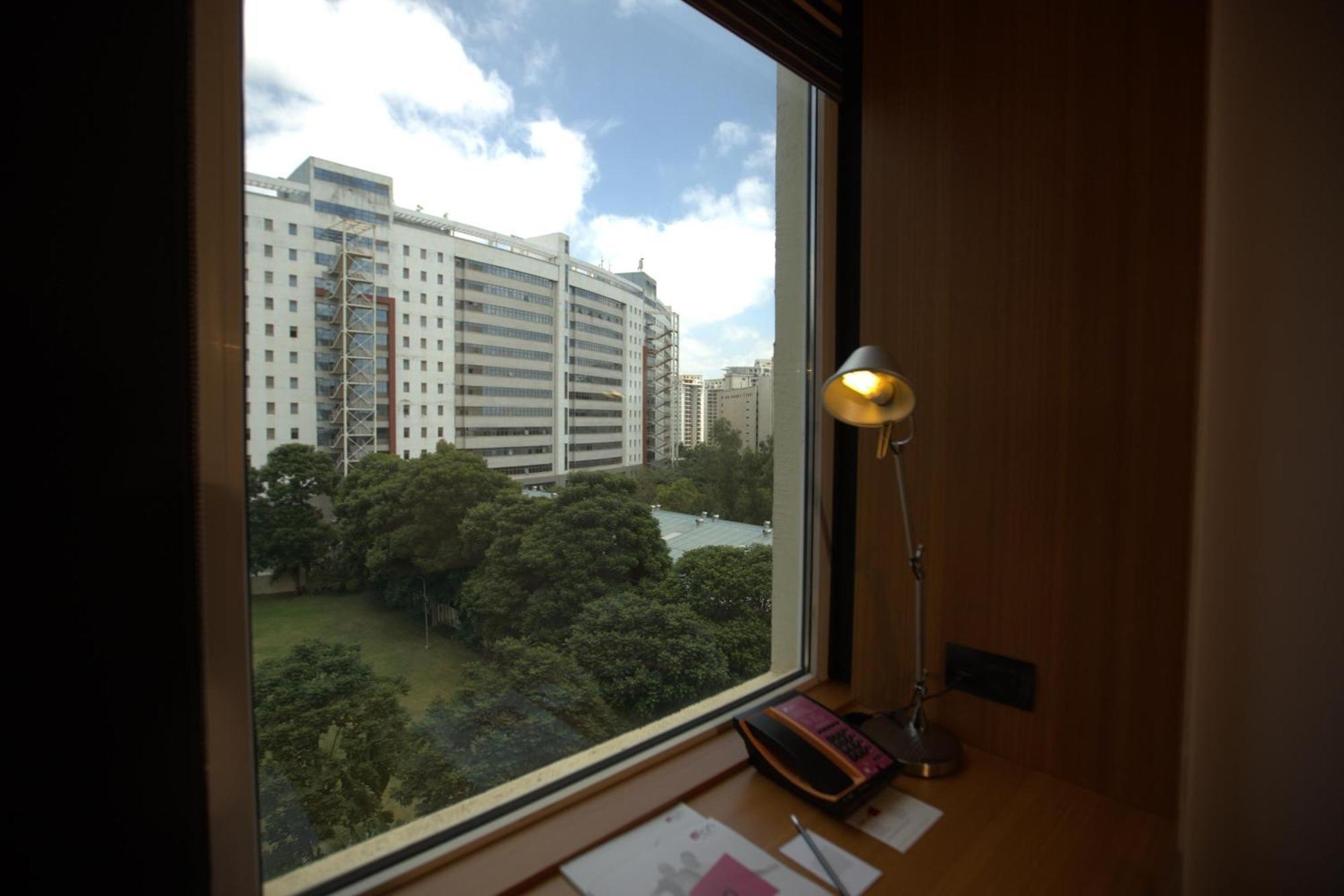 Aloft Bengaluru Whitefield Hotel Екстериор снимка