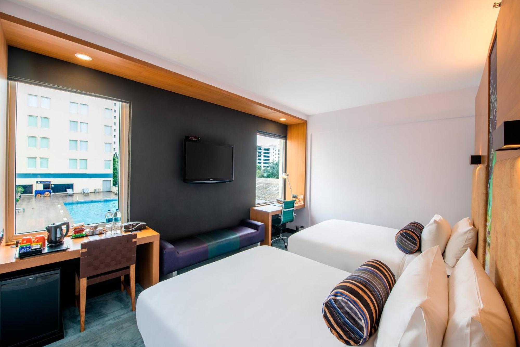 Aloft Bengaluru Whitefield Hotel Екстериор снимка
